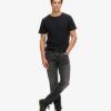 T-shirt met ronde hals en korte mouwen in shorts