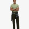 T-shirt met ronde hals en korte mouwen in shorts