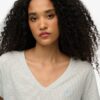 T-shirt met V-hals en slubborduursel T-shirt met V-hals en slubborduursel