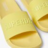 Veganistische slippers met logo