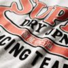 Vernieuwd klassiek T-shirt met print